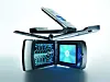 Motorola touts 'razor thin' metal mobile
