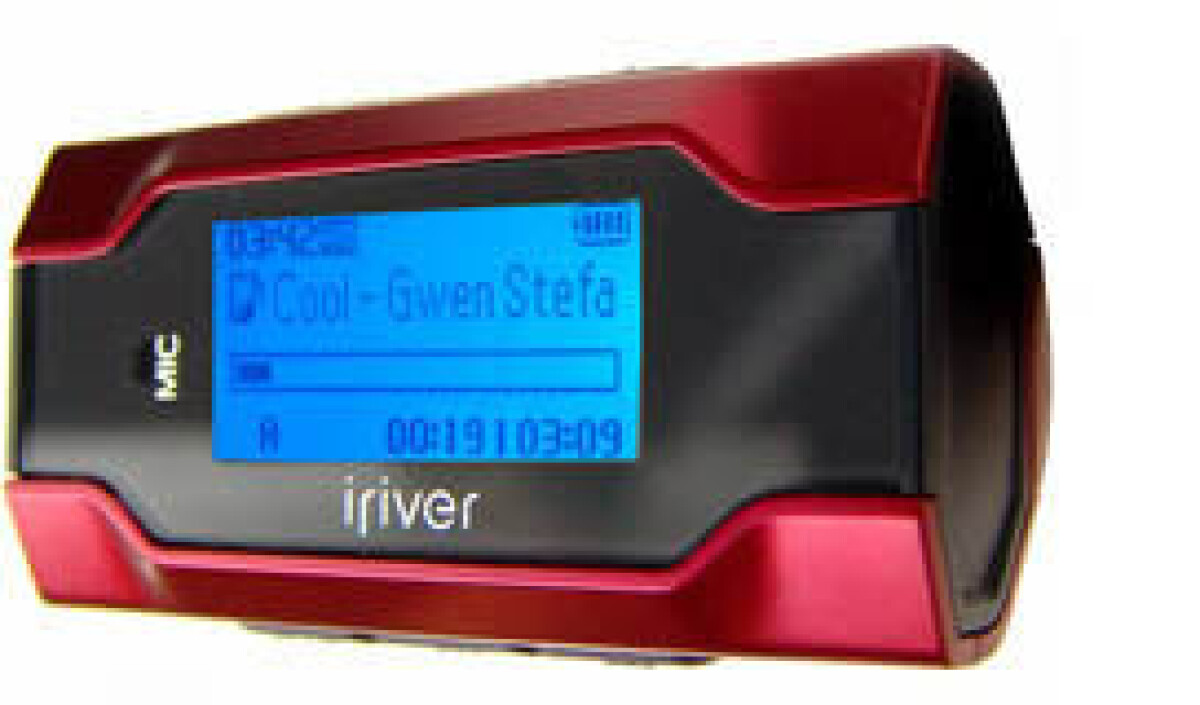IRiver T30 1GB digital music player