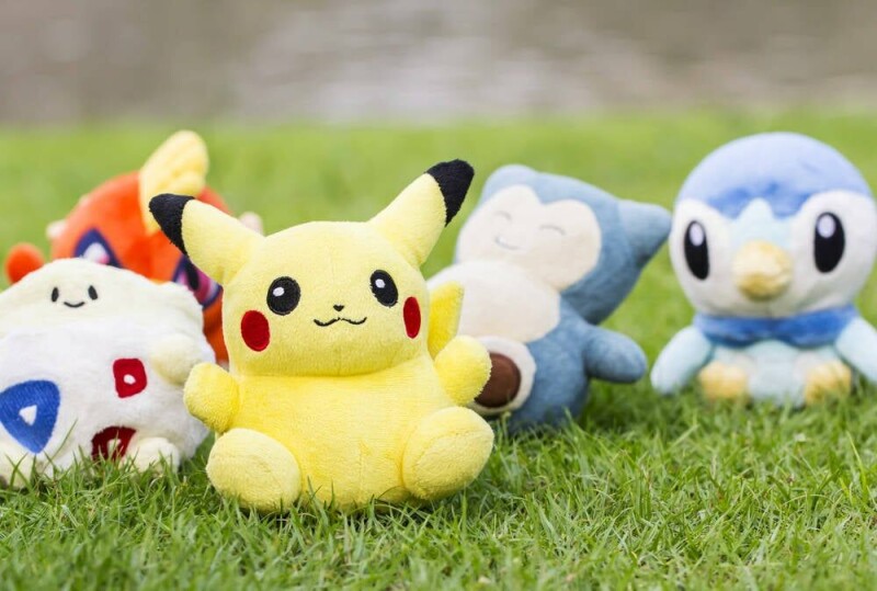 Judge uses electronic tag on Pokémon card tracker. It's super effective!