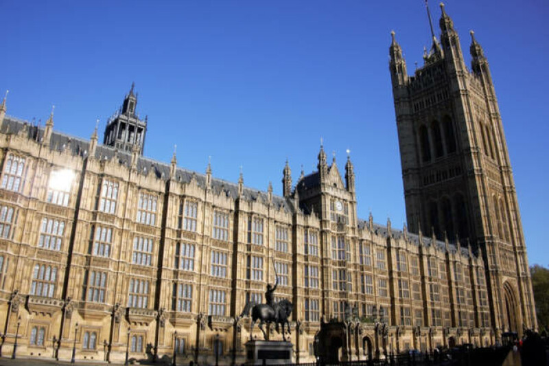 UK goes shopping for homegrown AI with £100M procurement scheme